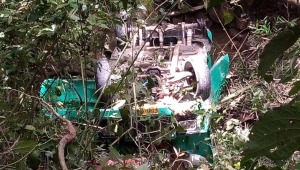 Vehículo con cuatro personas abordo cayó a un abismo en zona rural de Ibagué