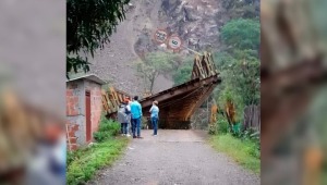 Impresionante: así quedó un puente que comunica a Chaparral con Ataco a causa de un deslizamiento