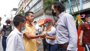 El exalcalde de Medellín Federico Gutiérrez visitó Ibagué y realizó el típico 'tercerazo' 