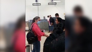 Avión de Avianca aterrizó en Ibagué, pero dejó en Bogotá las maletas de los pasajeros porque venía muy pesado