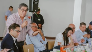 Gremios del Tolima expusieron ante congresistas de la región sus preocupaciones por las reformas del gobierno Petro