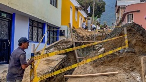 Ibal sustituye tuberías de alcantarillado que colapsaron en seis zonas de la ciudad