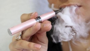 Minsalud alerta sobre las enfermedades que acarrea el uso de vapeadores y cigarrillos electrónicos    