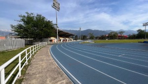 Molestia por el cierre de la pista de atletismo del Parque Deportivo