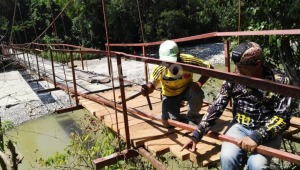 Comenzó arreglo de puente 	que une Alvarado con Ambalema y que fue afectado por crecida del río