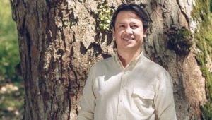 El docente y ambientalista que desafió a los políticos tradicionales del Tolima y que quiere ser alcalde de Ibagué
