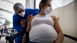 Preocupación en el Tolima por baja cifra de vacunación en embarazadas: es de tan solo el 19%