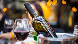 Consumo moderado de vino ayudaría a disminuir niveles de triglicéridos