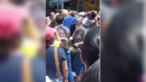 Agredieron al alcalde de El Espinal en medio de las manifestaciones de este miércoles 