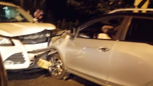 Choque múltiple se registró en la Glorieta Mirolindo por aparente estado de embriaguez de un conductor 