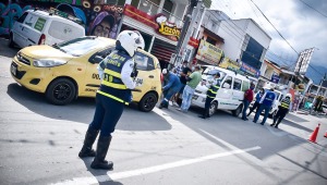 Más de 50 comparendos impuestos a conductores durante el Día sin carro y sin moto en Ibagué 