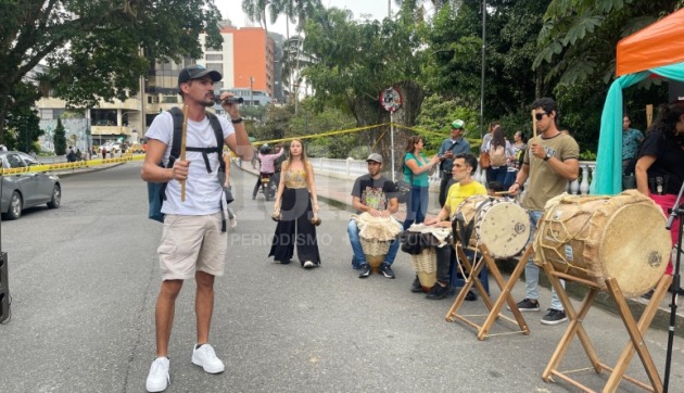 Activistas conmemoraron la tala de los cinco samanes en el Centenario