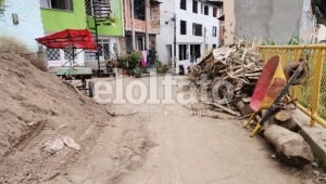 Ciudadanos denuncian desechos al aire libre desde hace un mes en una calle de Ibagué
