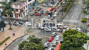 Caos vehicular en varias intersecciones de Ibagué por fallas en los semáforos 